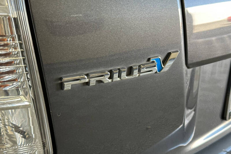 2014 Toyota Prius v