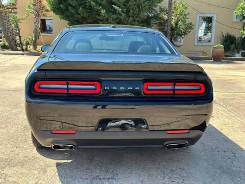 2020 Dodge Challenger SXT