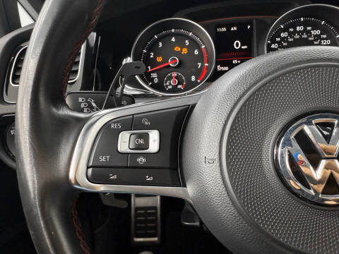 2019 Volkswagen Golf GTI SE