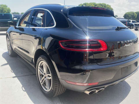 2016 Porsche Macan S