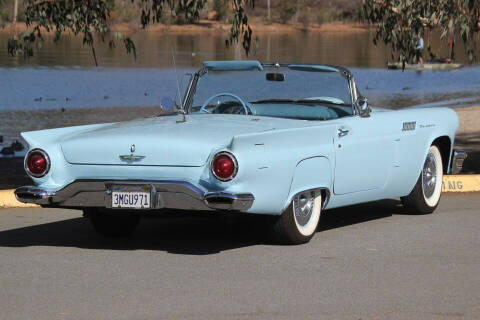 1957 Ford Thunderbird