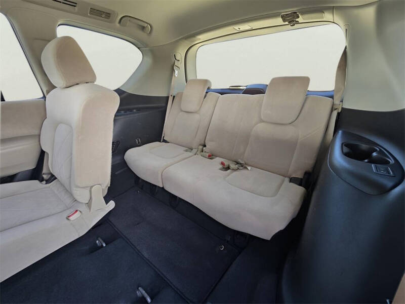 2017 Nissan Armada SV