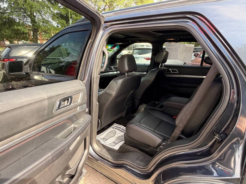2017 Ford Explorer Sport
