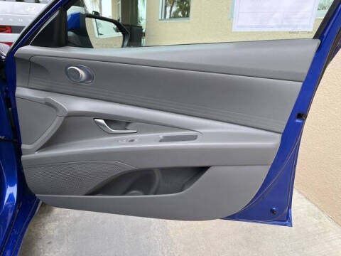 2024 Hyundai Elantra Hybrid Blue