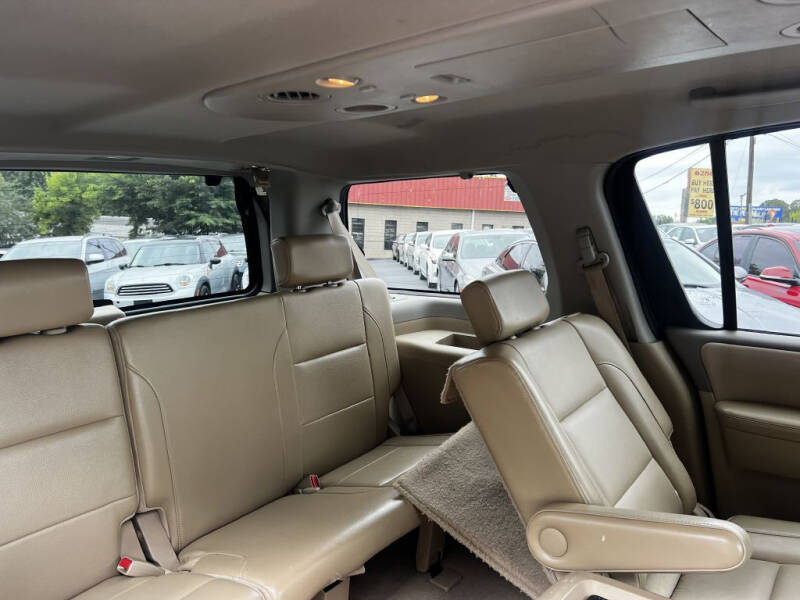 2011 Nissan Armada SV