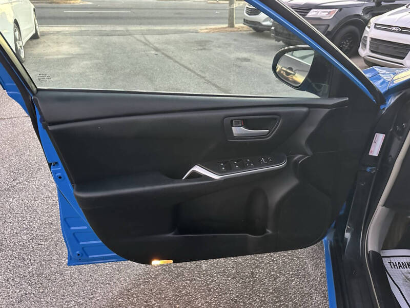 2015 Toyota Camry LE