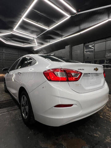 2018 Chevrolet Cruze LS Auto