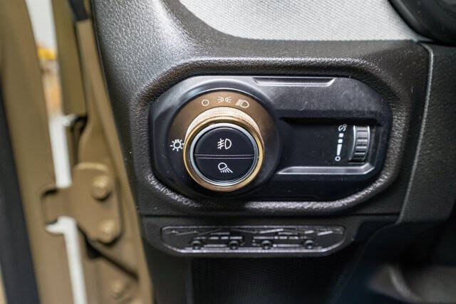 2025 Jeep Gladiator NightHawk