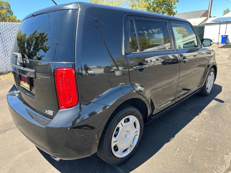 2009 Scion xB