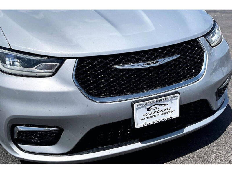 2024 Chrysler Pacifica Plug-In Hybrid