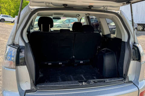 2009 Mitsubishi Outlander ES