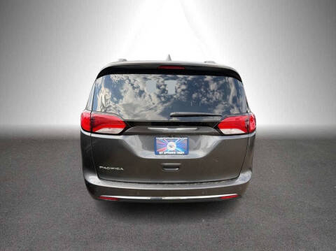 2018 Chrysler Pacifica Touring L