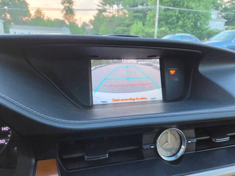 2013 Lexus ES 300h