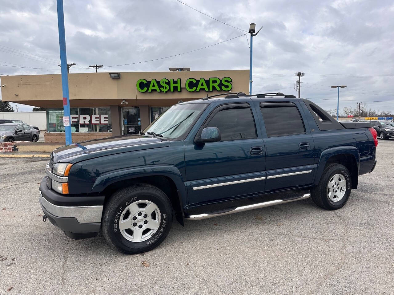 2005 Chevrolet Avalanche for sale at Broadway Auto Sales in Garland, TX