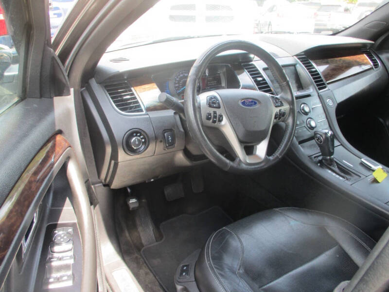 2015 Ford Taurus Limited