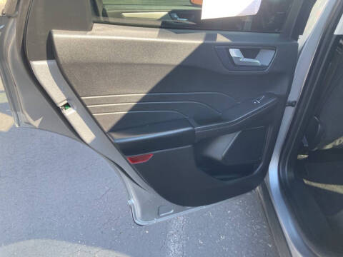 2021 Ford Escape Hybrid SE