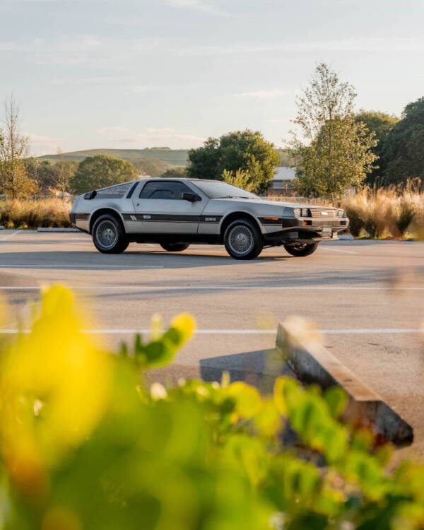 1981 DeLorean DMC-12
