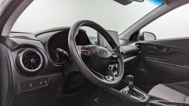 2023 Hyundai Kona SE