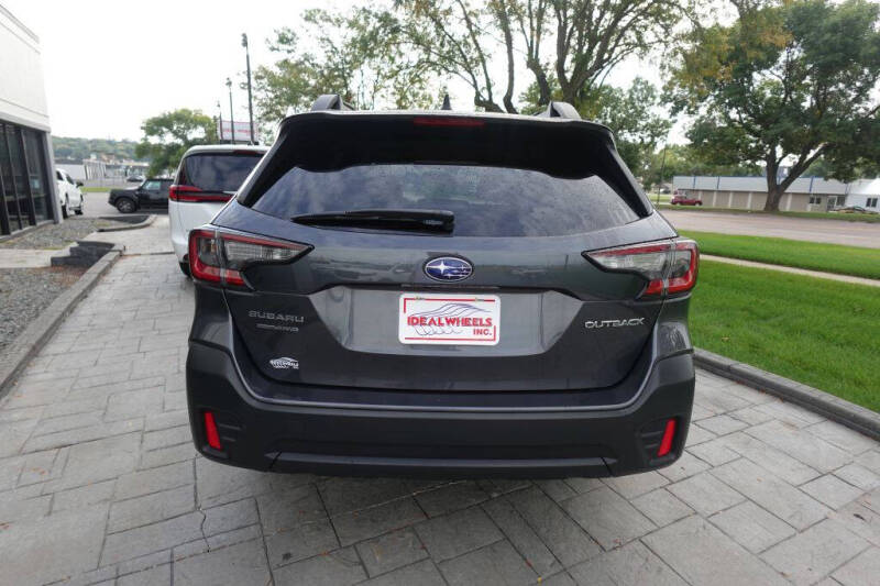 2022 Subaru Outback Premium