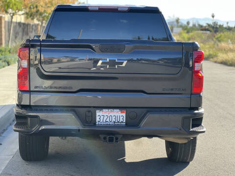 2023 Chevrolet Silverado 1500 Custom