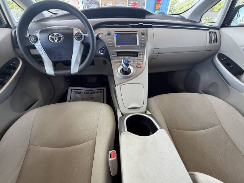 2015 Toyota Prius Three