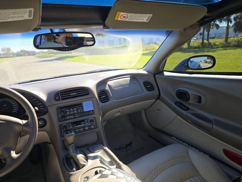 2004 Chevrolet Corvette