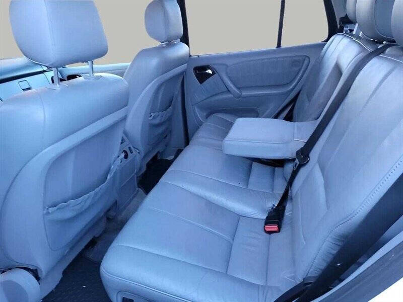 2002 Mercedes-Benz M-Class ML 320