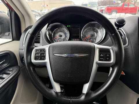 2013 Chrysler Town and Country Touring