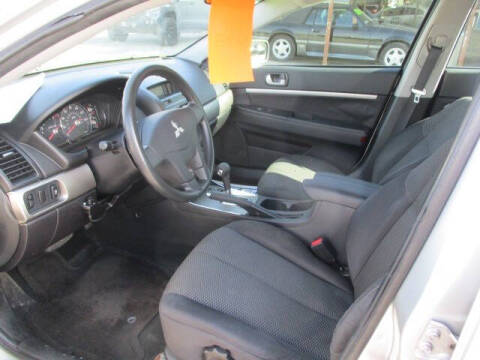 2012 Mitsubishi Galant FE