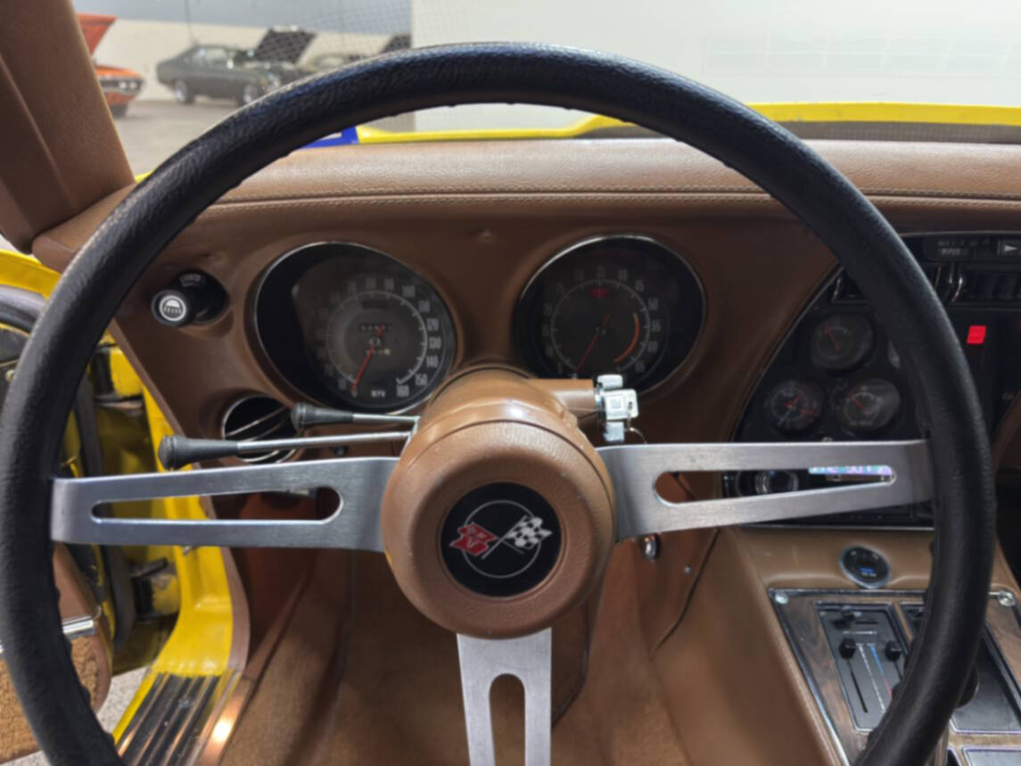 1973 Chevrolet Corvette 16