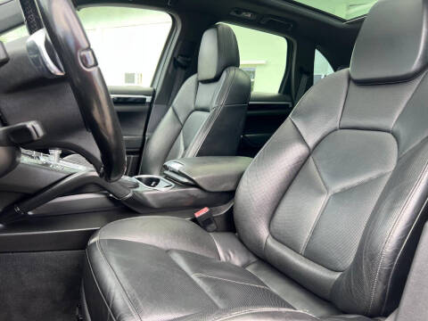 2012 Porsche Cayenne S