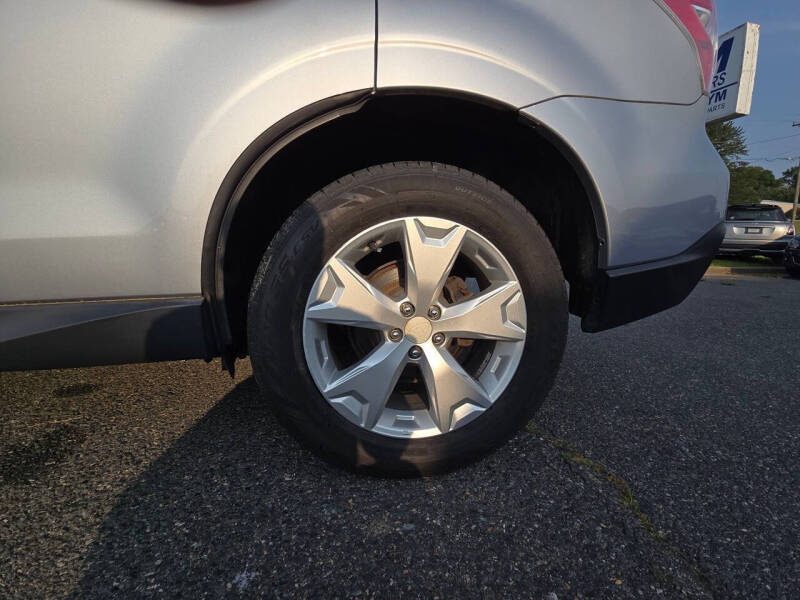 2015 Subaru Forester 2.5i