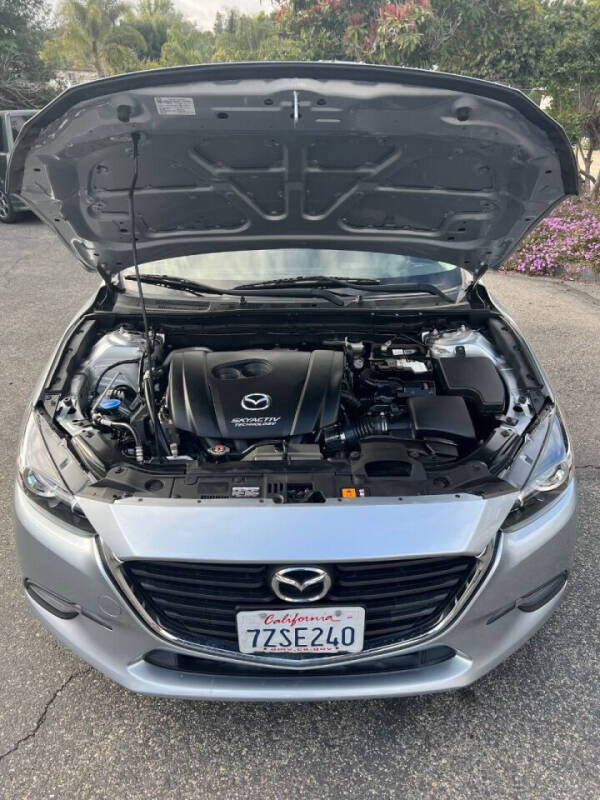 2017 Mazda MAZDA3 Sport