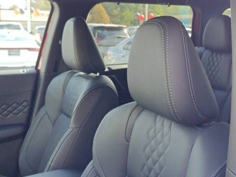 2025 Mitsubishi Outlander PHEV SEL Black Edition