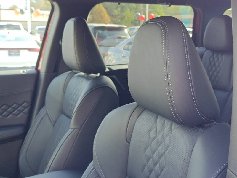 2025 Mitsubishi Outlander PHEV SEL Black Edition