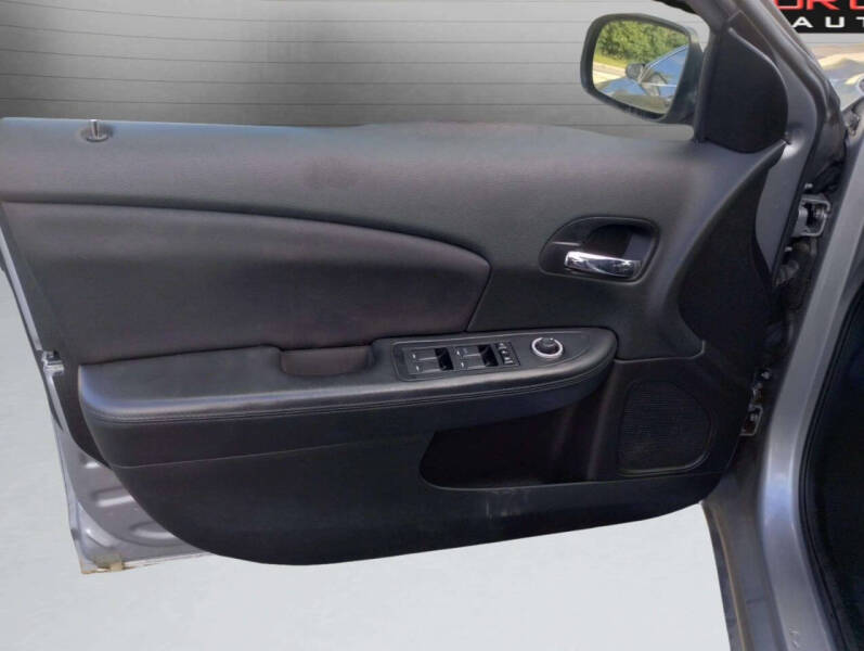 2014 Chrysler 200 Touring