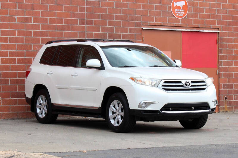 2012 Toyota Highlander SE