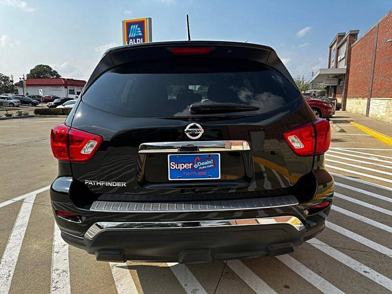 2017 Nissan Pathfinder S