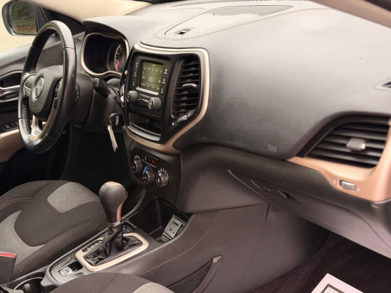 2018 Jeep Cherokee Latitude