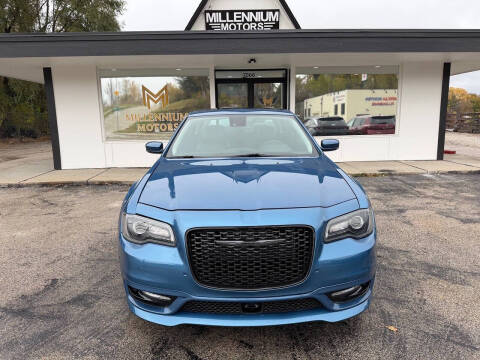 2022 Chrysler 300 Touring L