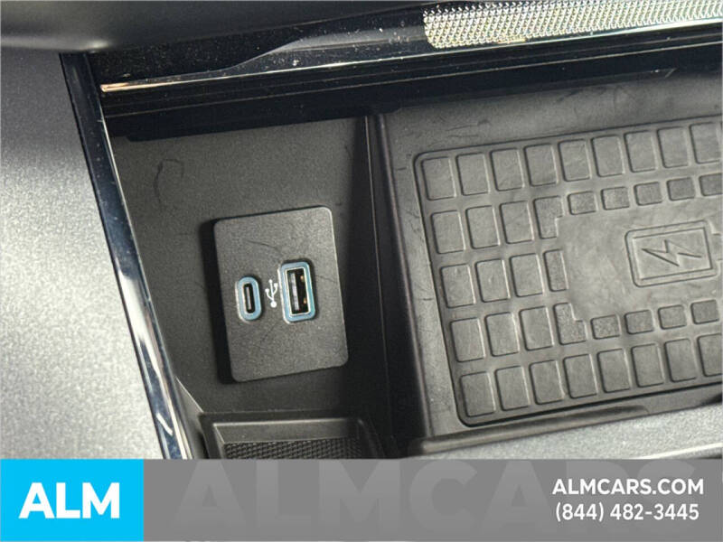 2022 Ford F-150 Lightning Lariat