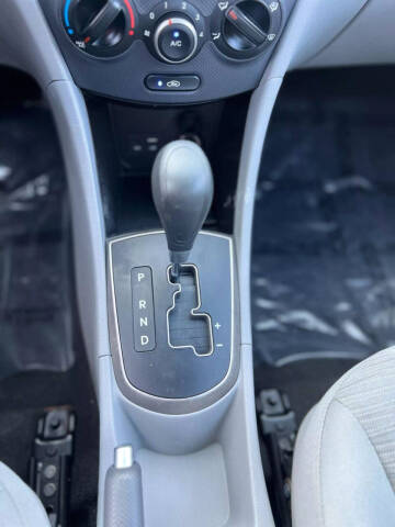 2015 Hyundai Accent GLS