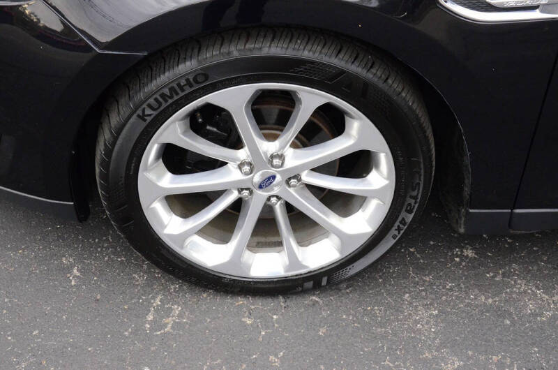 2019 Ford Taurus Limited