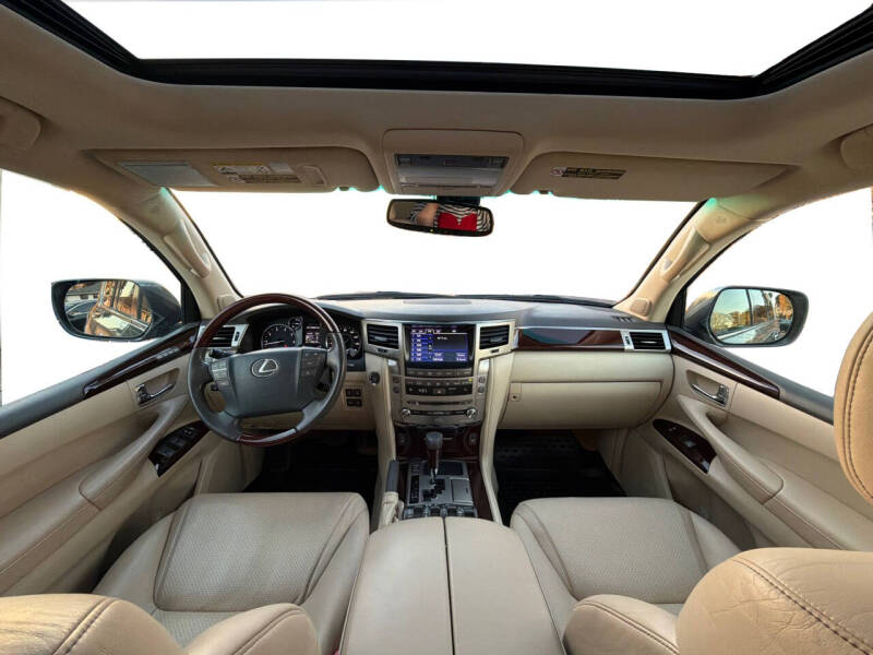 2013 Lexus LX 570