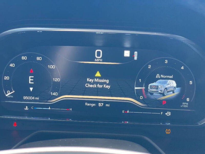 2022 GMC Yukon XL SLT