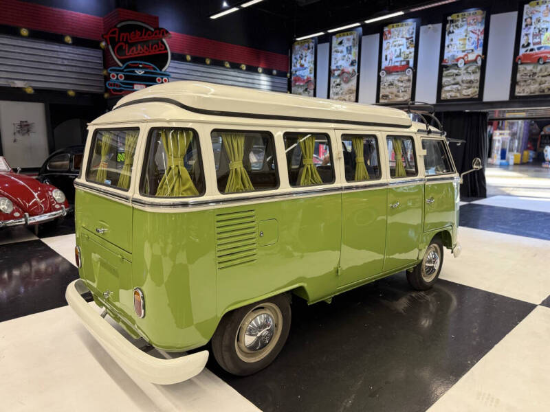 1972 Volkswagen Bus