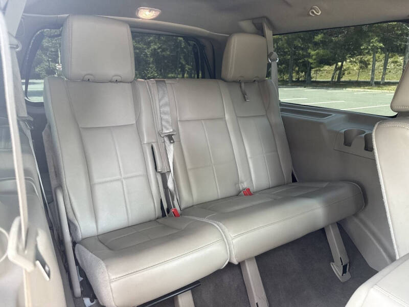 2013 Lincoln Navigator L