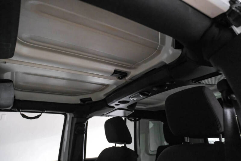 2017 Jeep Wrangler Unlimited Smoky Mountain