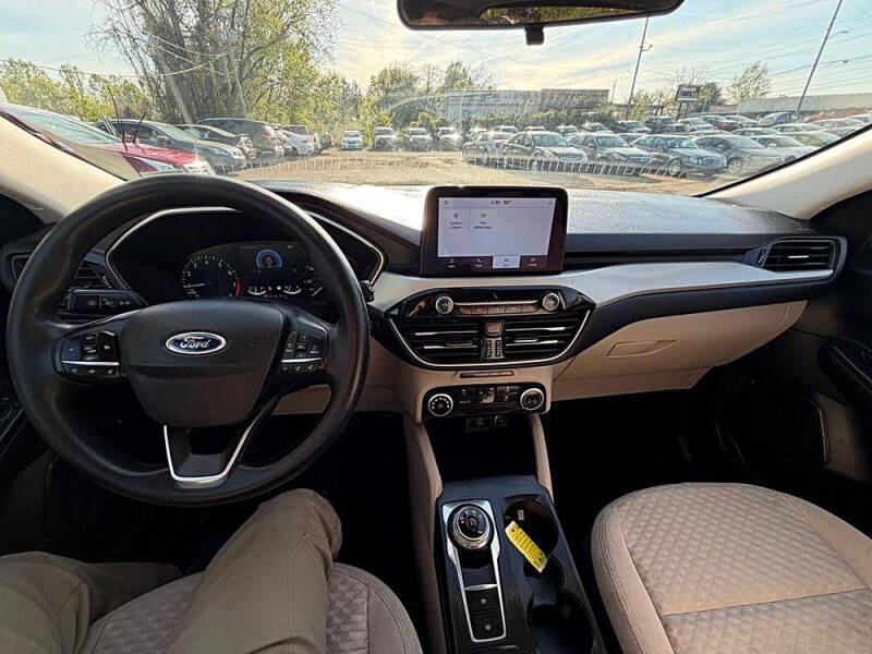 2021 Ford Escape SE