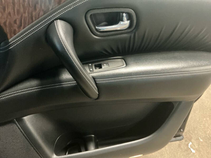 2019 Nissan Armada Platinum